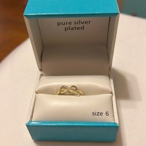 NWT Infinity Ring